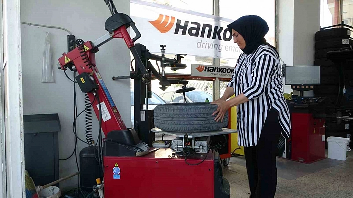 Erkek Mesleği dediler: Kadınlar Yapıyor...