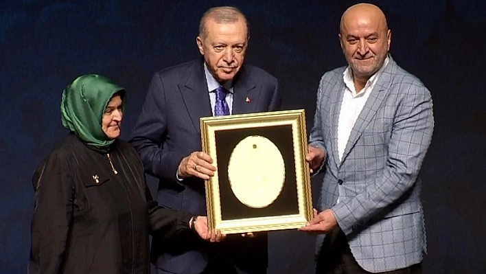 1,5 milyon çift evlenmeyi bekliyor