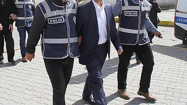 10 kişi gözaltına alındı