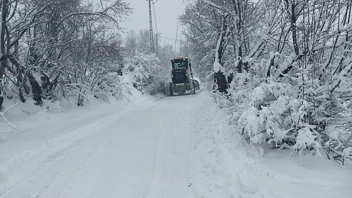 162 köy yolu ulaşıma kapandı