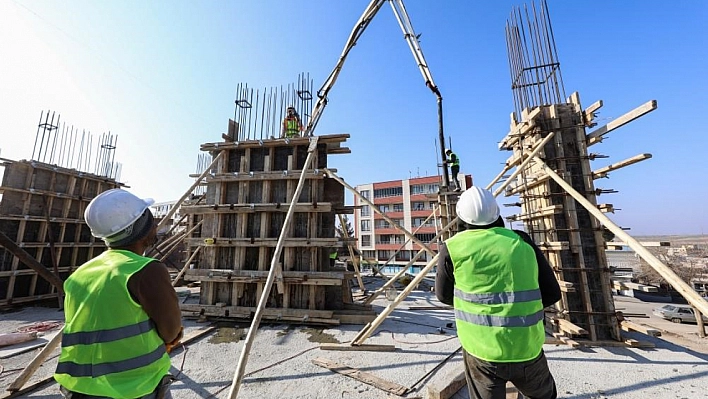 2 bin TL'ye çalışacak usta bulamıyor