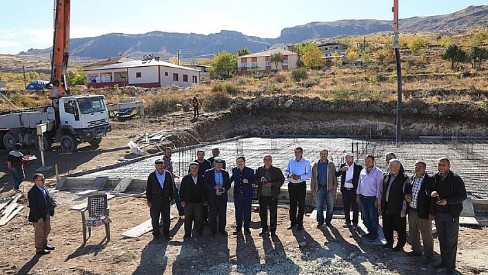 Mahalle konağının temeli atıldı