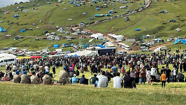 203. Sis Dağı Şenliği binlerce kişi birarda...