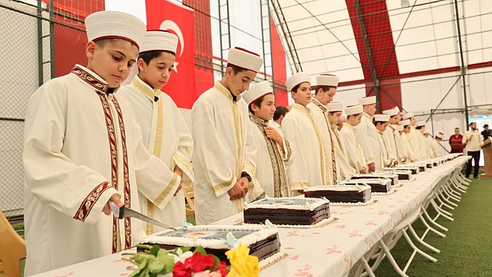22 hafız için 22 pasta kesildi