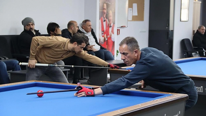 3 Bant Bilardo Dostluk Turnuvası Düzenlendi