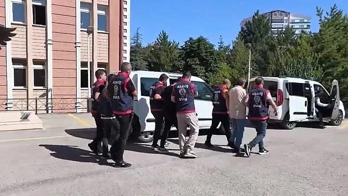 6 il gezdi: milyonlarca lira dolandırdı!