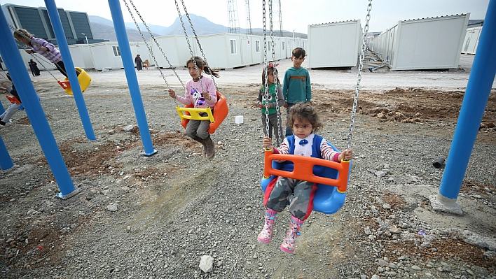 8 bin depremzede yerleştirildi