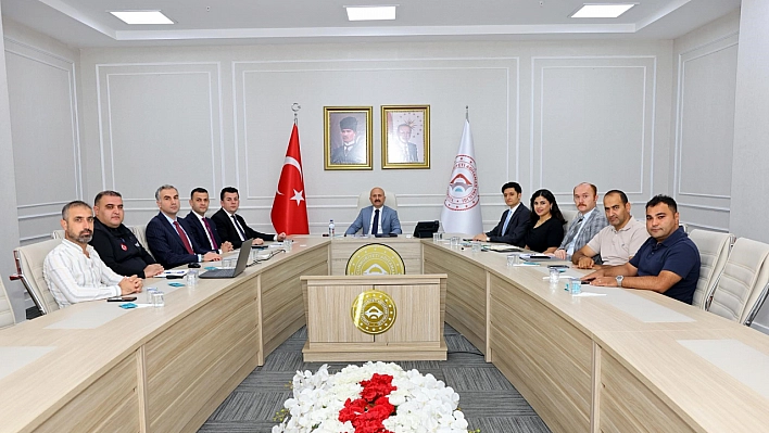 Adıyaman'da deprem çalışmaları değerlendirildi