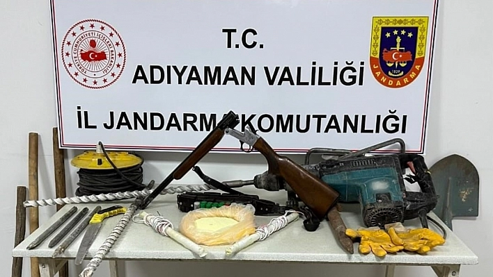 Adıyaman'da Kaçak Kazı, 7 Kişi Yakalandı