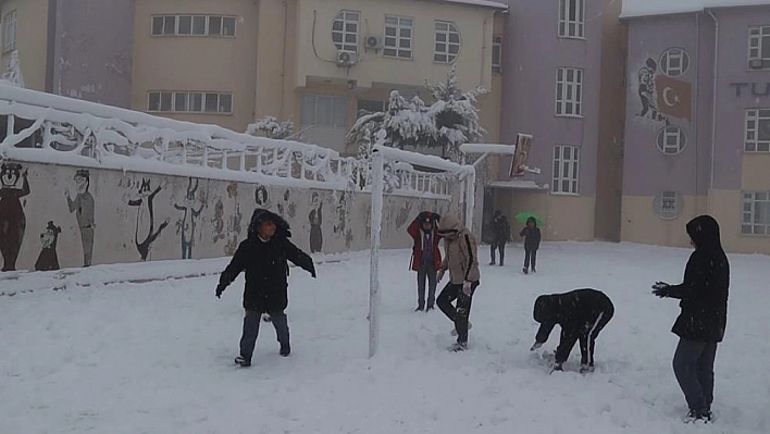 Adıyaman'da Okullar Tatil Edildi