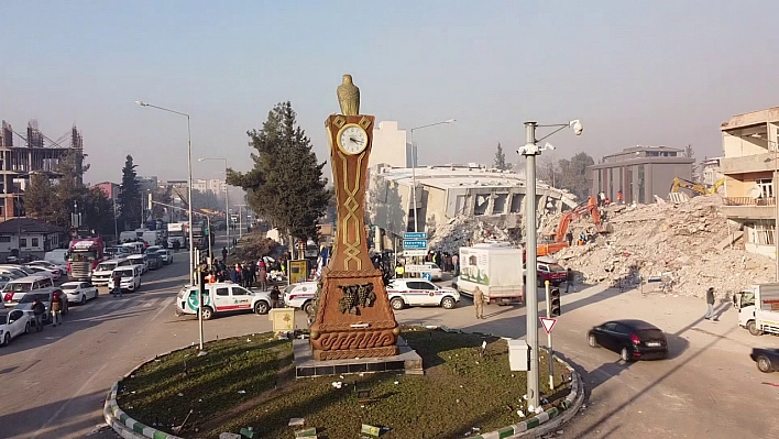 Adıyaman saat kulesi 2 yıldır 04.17'yi gösteriyor