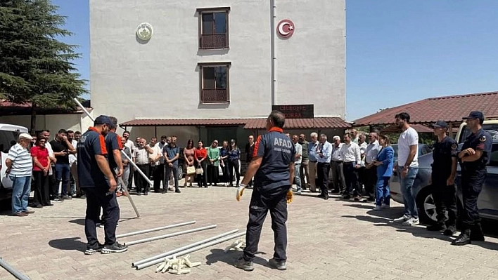 Afet farkındalık ve yangın eğitimi verildi