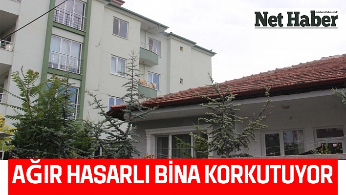 Ağır hasarlı bina korkutuyor