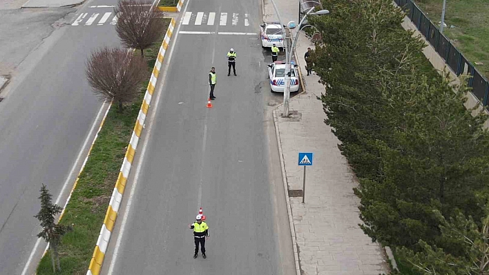 Trafik dron ile denetlendi