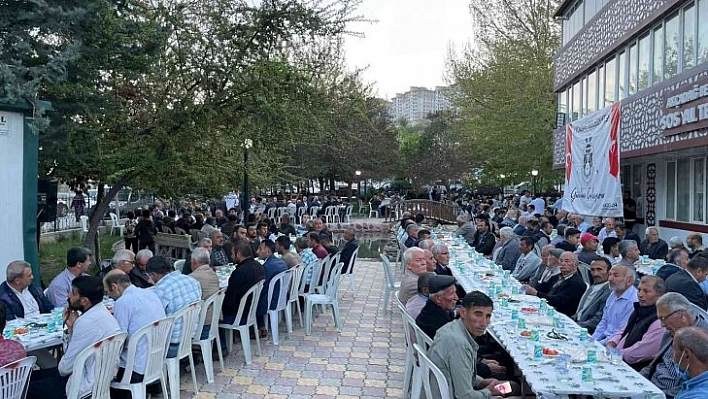 2 bin kişilik iftar