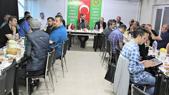 Akın'dan iftar ikramı