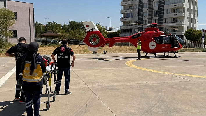 Ambulans helikopter kalp krizi geçiren hasta için havalandı
