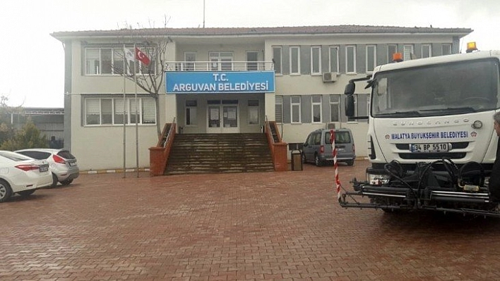 Arguvan'da temizlik çalışması yapıldı