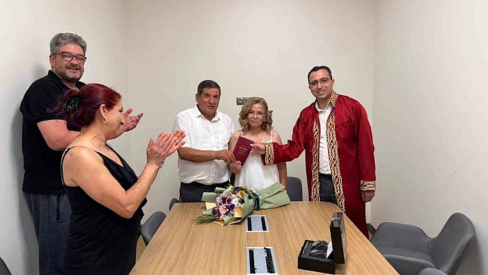 Beyin kanaması hayatlarını değiştirdi: 5 yıl sonra yeniden evlendiler