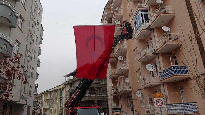 Astsubay trafik kazasında şehit oldu