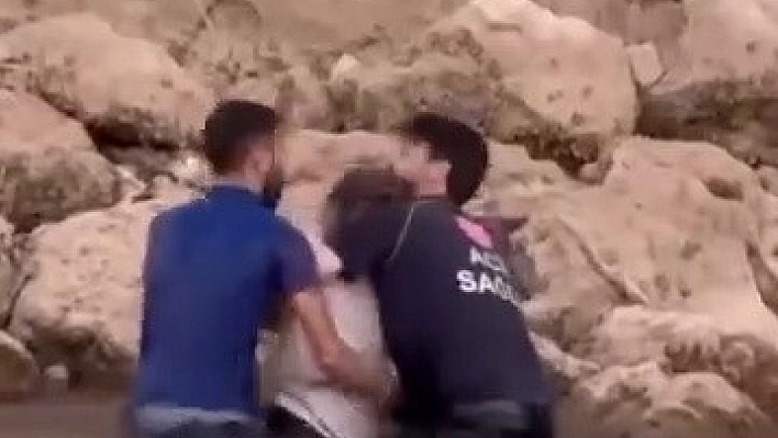 Baraja düşen kadın vatandaşlar tarafından kurtarıldı