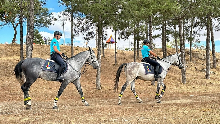  Atlı Birlikler Görev Başında