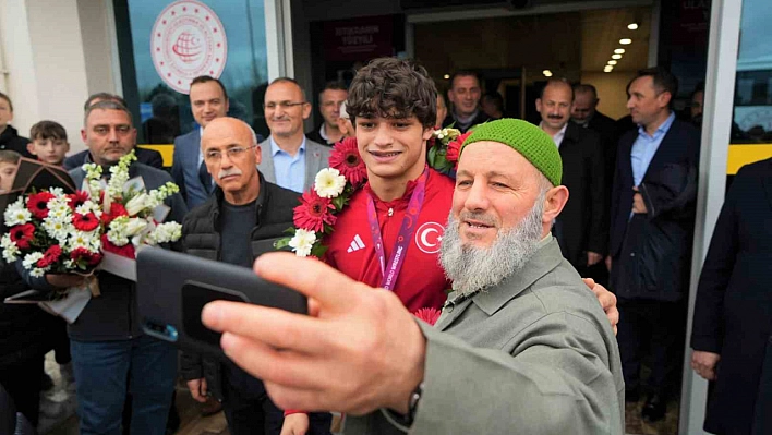 Şampiyon Samsun'da coşkuyla karşılandı