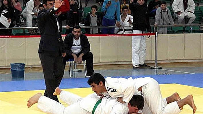 Okullararası Judo Grup müsabakaları sona erdi 