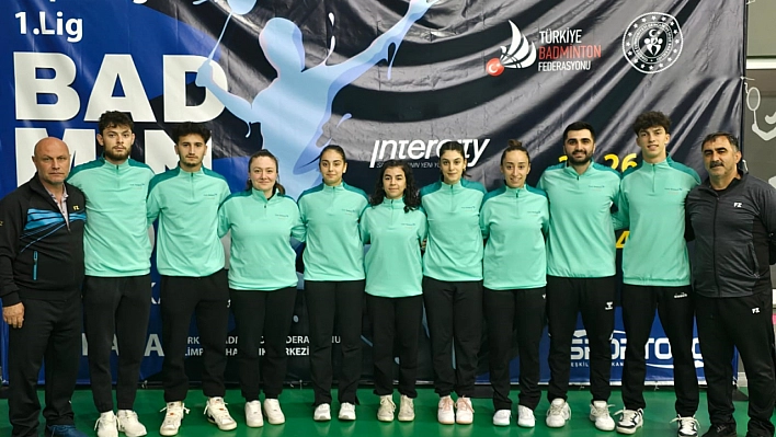 Badminton Süper Liginde Erzincan takımları zirvede