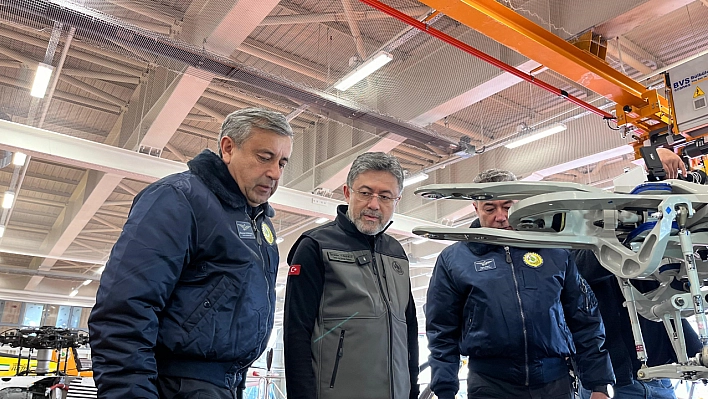 Bakan'dan Yangınla Mücadele Açıklaması: İHA Kullanan Avrupa'da İlk, Dünyada 2. Ülkeyiz