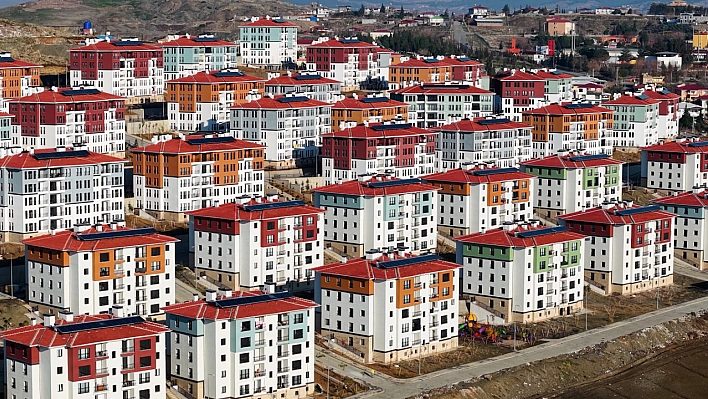 Bakan Kurum açıkladı! Hatay ve Malatya afet konutu teslimatında zirvede…