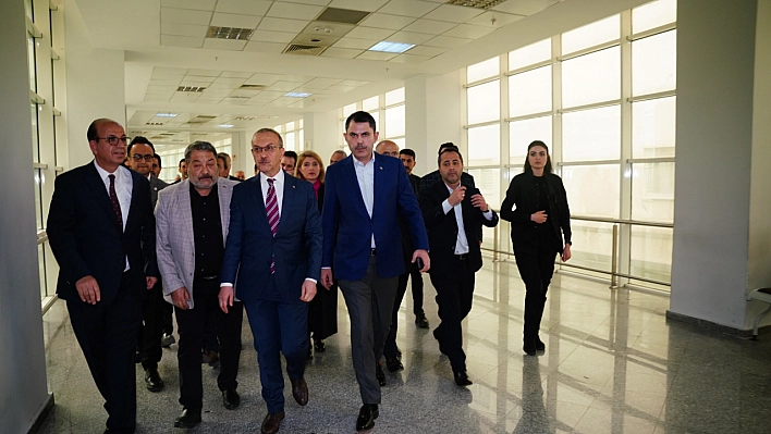 Bakan Kurum'dan Bakan'a geçmiş olsun ziyareti...