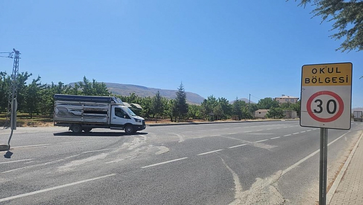Balaban mahallesi sakinlerinin yetkililerden tek isteği: Kavşakta acil düzenleme