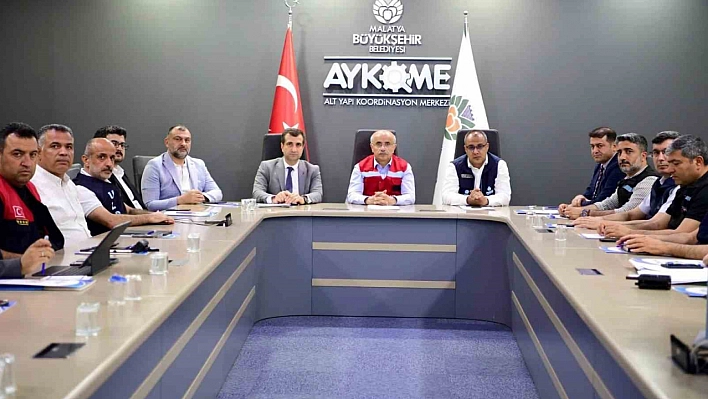 'Ekiplerimizle sahadaydık'
