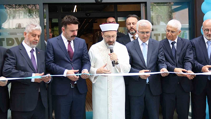 Erbaş'tan, ESOGÜ'de kütüphane açılışı