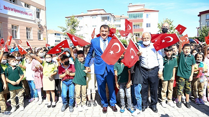 Gürkan'dan yeni eğitim yılı mesajı