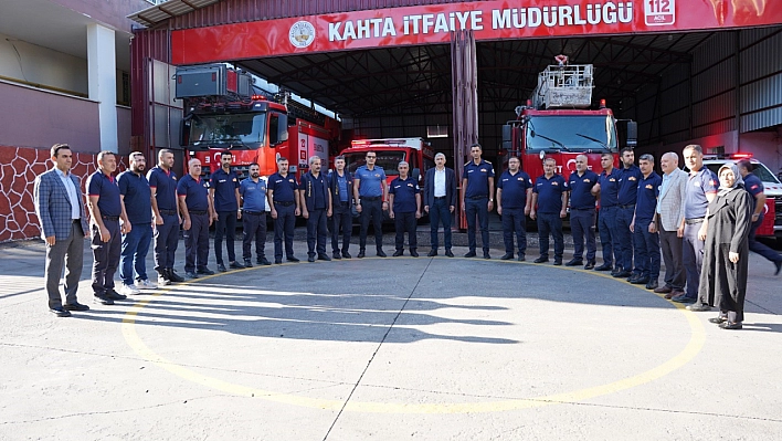 Başkan Hallaç itfaiyecilerle bir araya geldi