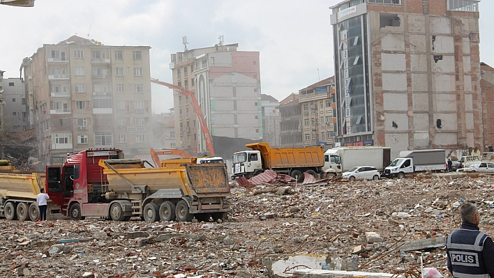 Başkan Malatya'ya Gelen Destekleri Eleştirdi Malatya'nın Bir Senesi Heba Oldu, 'Şaka Gibi'!