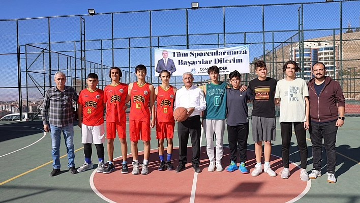 Cumhuriyet Kupası Basketbol Turnuvası