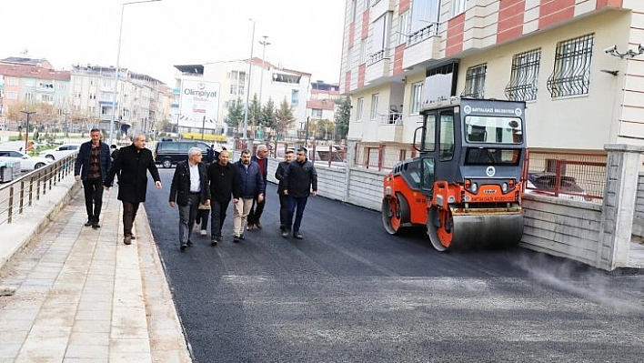 Yol çalışmaları devam ediyor