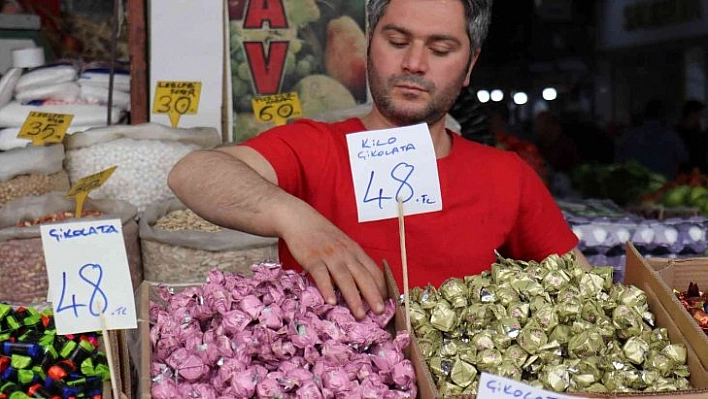 Bayram şekerleri tezgâhlarda