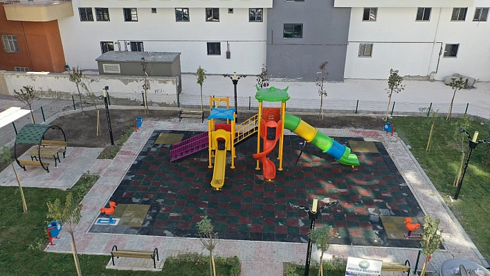 Belediyeden modern parklar