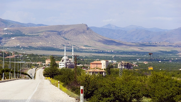 Belediyeye Arazisini Bağışladı! Peki Arazi Hangi Amaçla Kullanılacak? İşte Yanıtı…