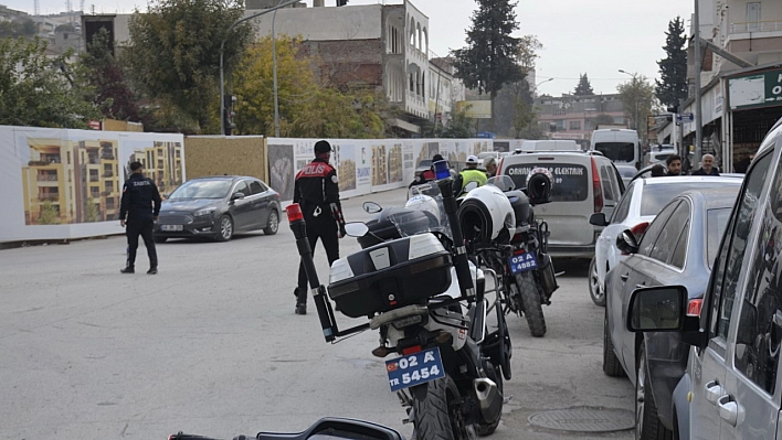 Besni'de Şok Trafik Uygulaması