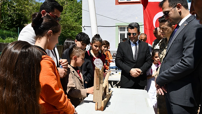 Beytüşşebap'ta bilim şenliği düzenlendi