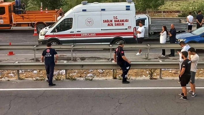 Bilecik'te kontrolden çıkan tır devrildi: 1 yaralı