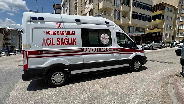 Bilecik'te otomobilin çarptığı çocuk yaralandı