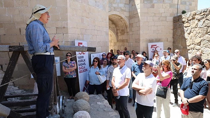 Bilim, tarih ve kültür Harput Kalesi'nde buluştu
