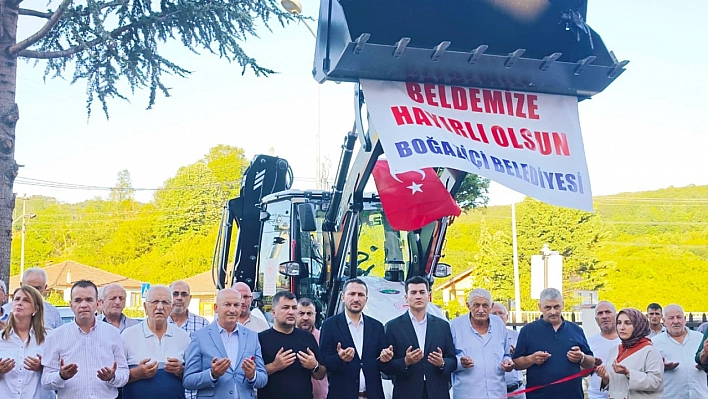 Boğaziçi'ne iş makinası ve kamyonet