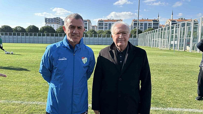 Sondakika... Bursaspor'un yeni teknik direktörü açıklandı!